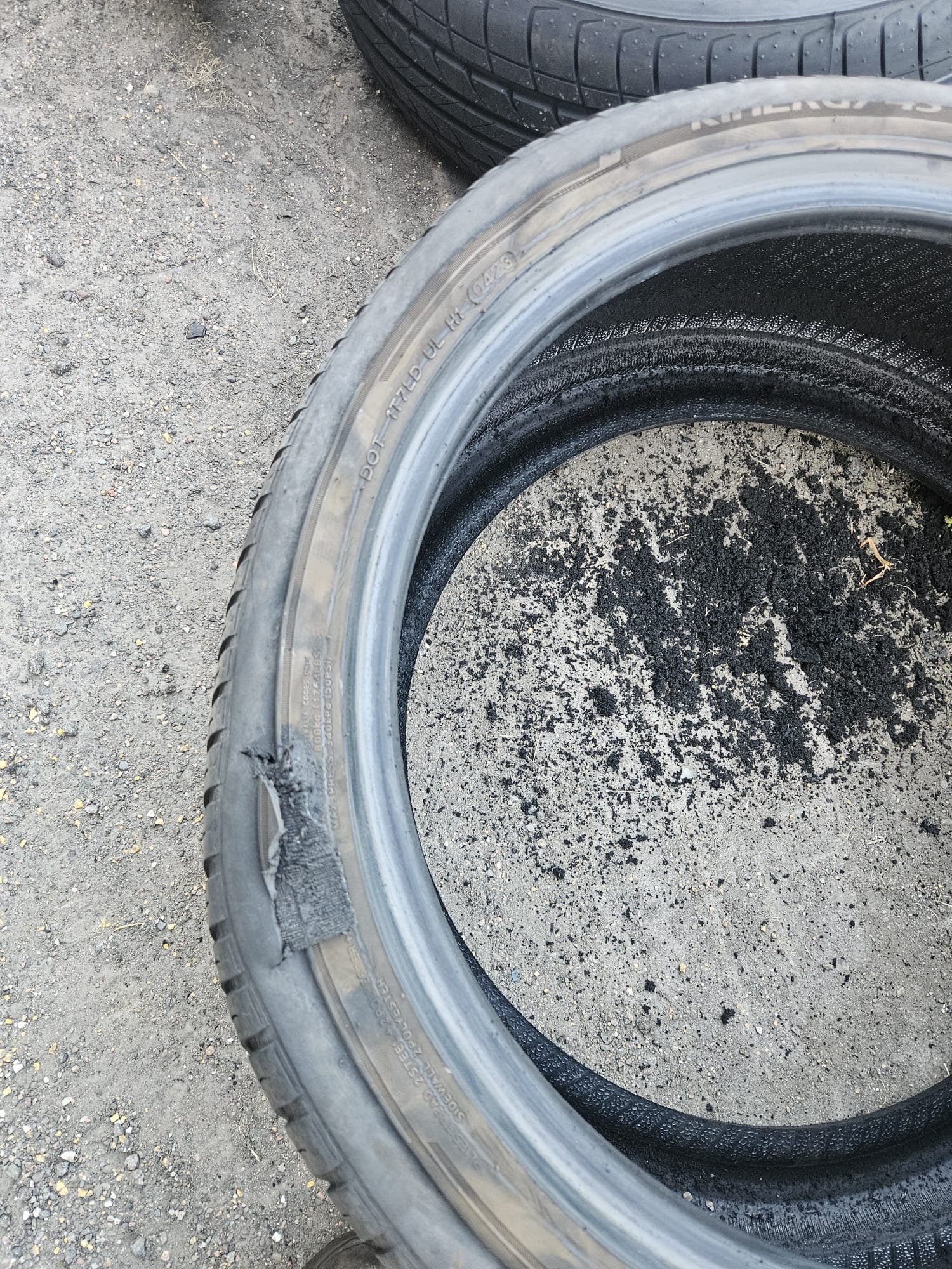 Mobile tyre replacement in progress on a Southside Glasgow street, Polmadie based fitter]